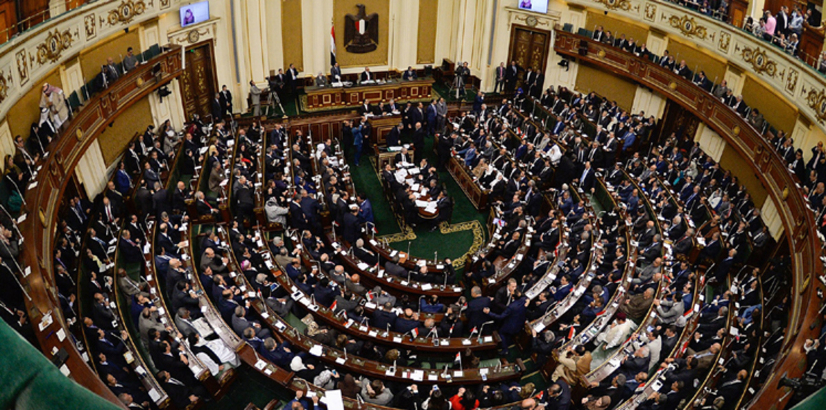 مصر.. استجواب برلماني لسحب الثقة من حكومة شريف إسماعيل