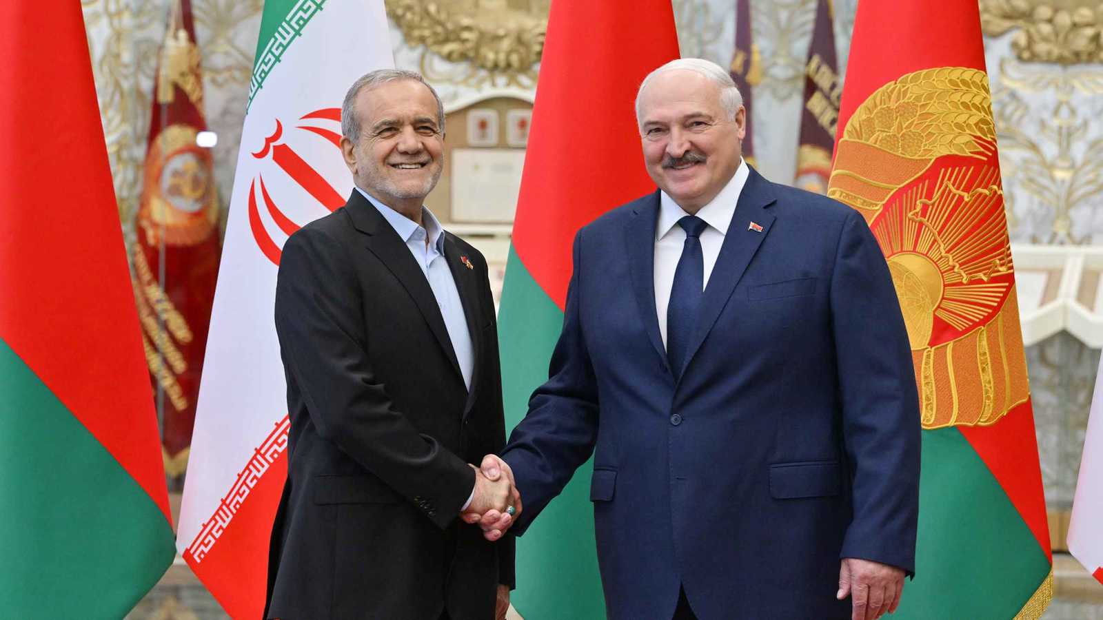 لوكاشينكو: سنعزز التعاون العسكري التقني مع إيران