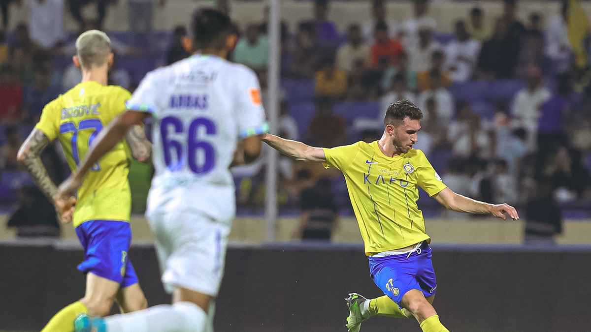 عرض على الطاولة.. تحرك رسمي من النصر السعودي لضم بديل لابورت