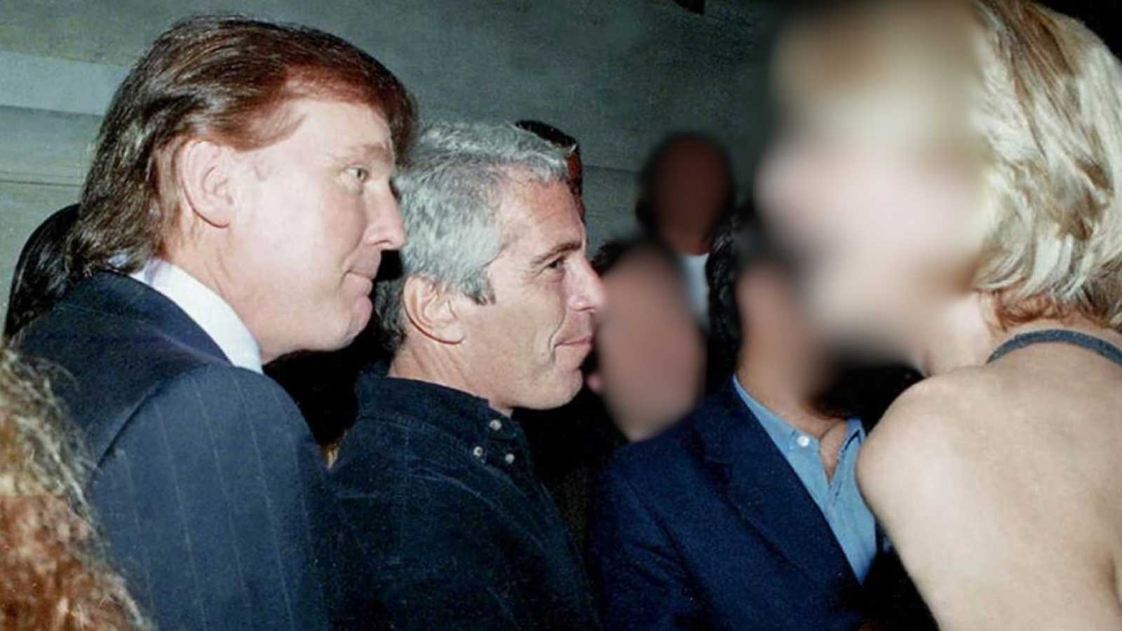 بعد "القنبلة السياسية".. هل أثر نشر ملفات إبستين على ترامب؟