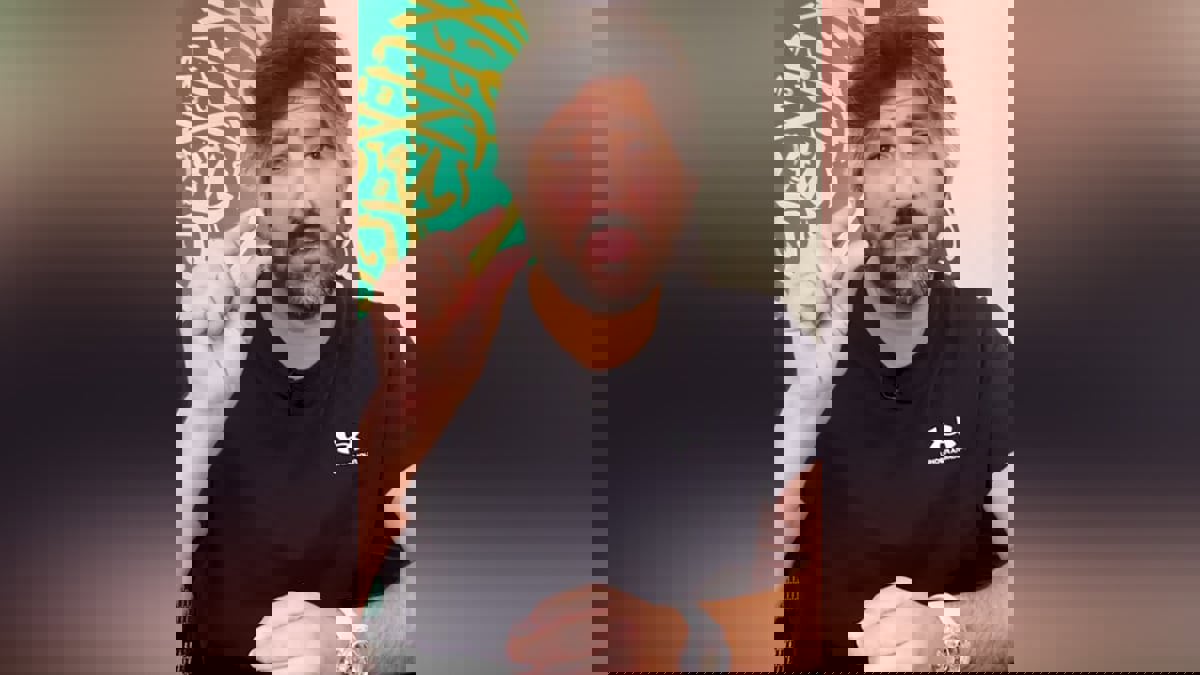 الشاعر السعودي زياد بن نحيت يكشف أسرار مشاهير التواصل الاجتماعي