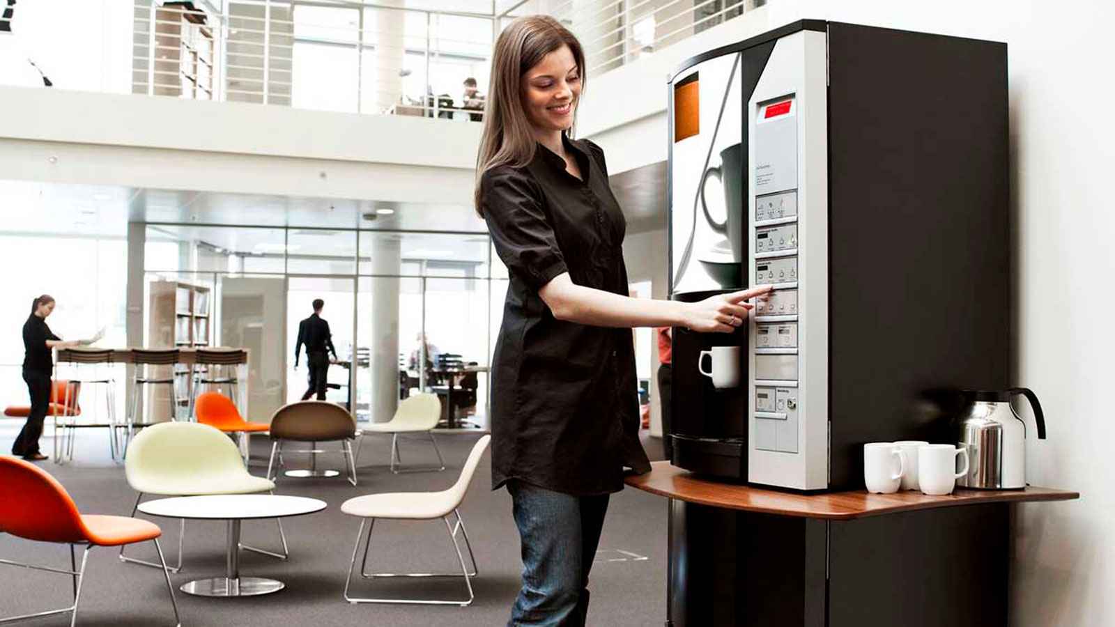 دراسة مثيرة للقلق.. القهوة في مكان العمل خطر على صحة القلب