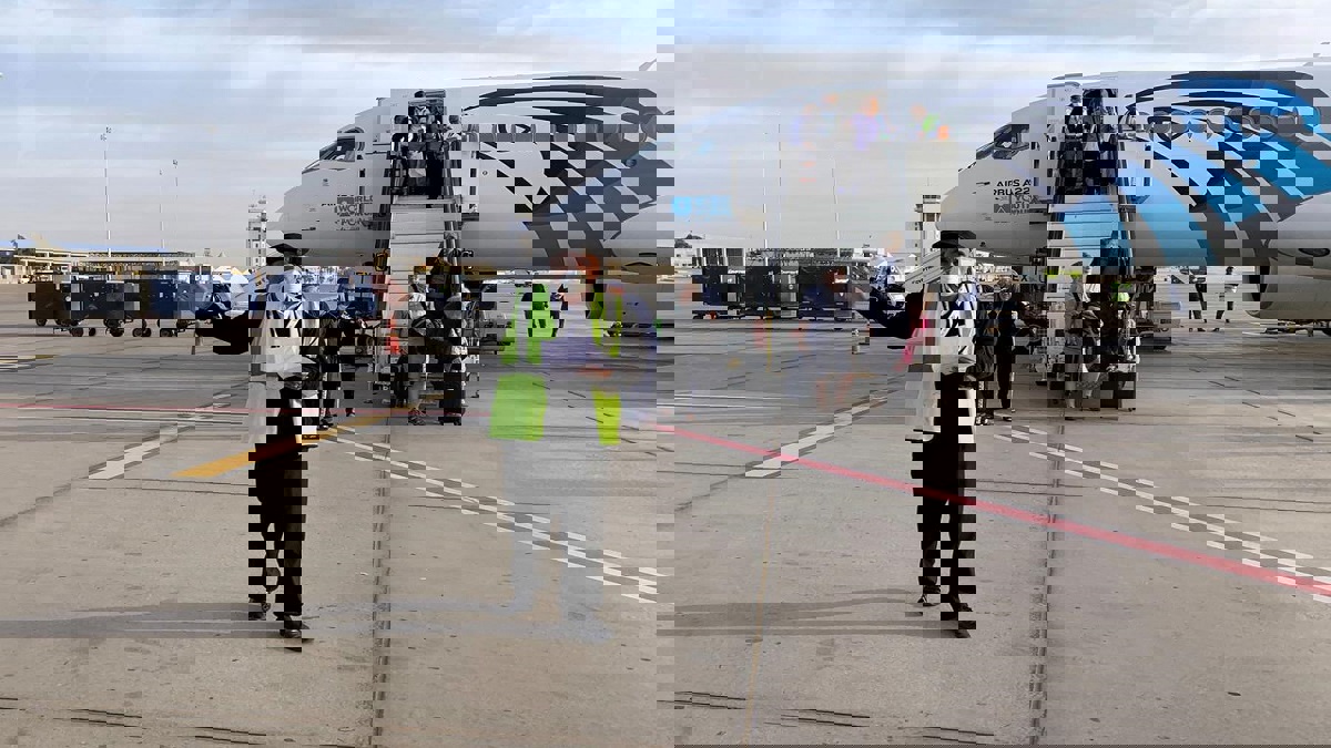 مصر تعيد 350 من مواطنيها العالقين في الكويت‎