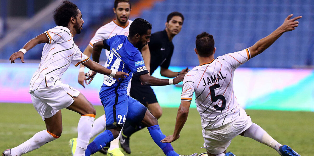 مباراة الهلال والشباب.. هل ينتقم ناصر الشمراني من دياز؟