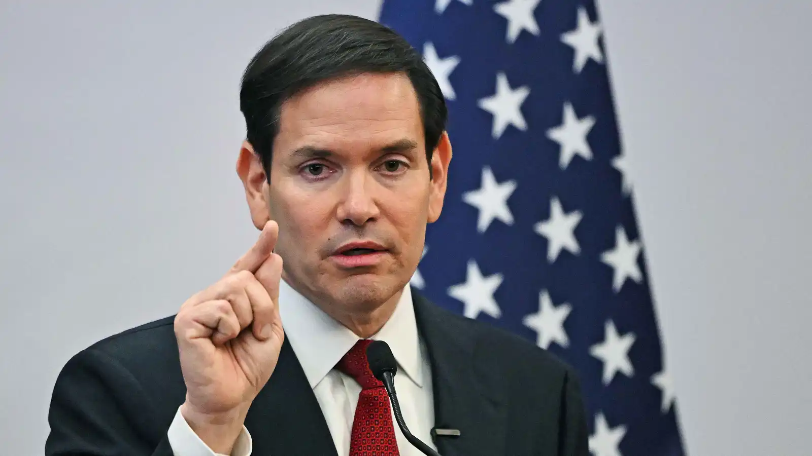 متهمة مادورو بزعامتها.. أمريكا تصنف "دي لوس سولس" منظمة إرهابية