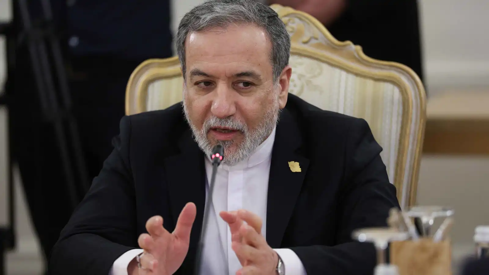 "متهورة وخطرة".. عراقجي يرد على تهديدات ترامب بالتدخل لدعم المتظاهرين