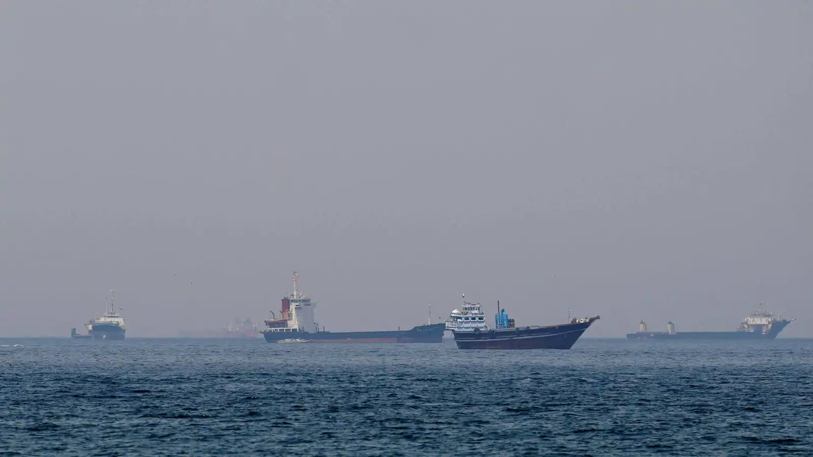 وسط توتر مع واشنطن.. هرمز يُدخل أوروبا ساحة الأمن الملاحي