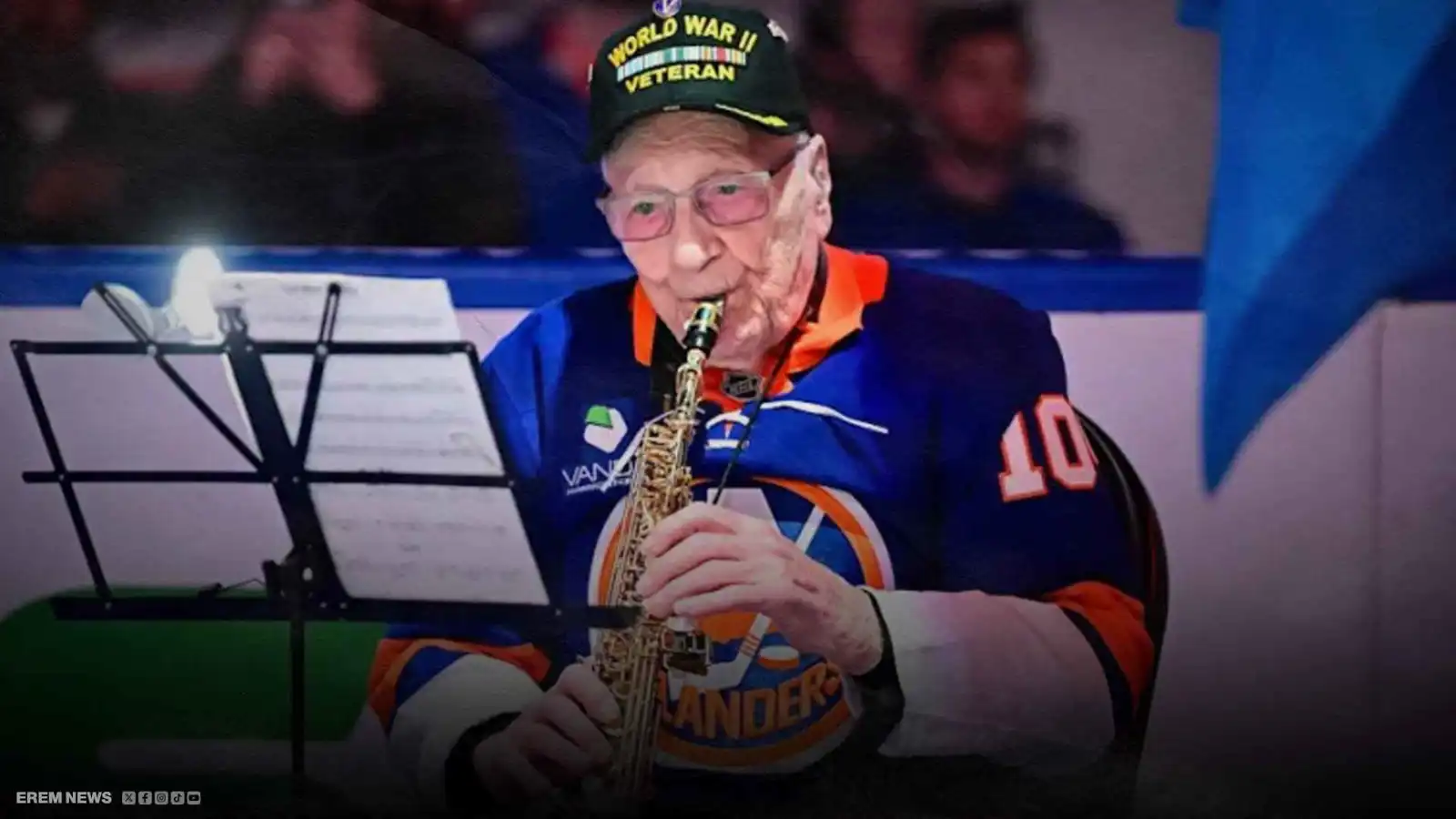 عمره تجاوز القرن.. جندي أمريكي يُبهر الحضور بعزف نشيد بلاده (فيديو إرم)