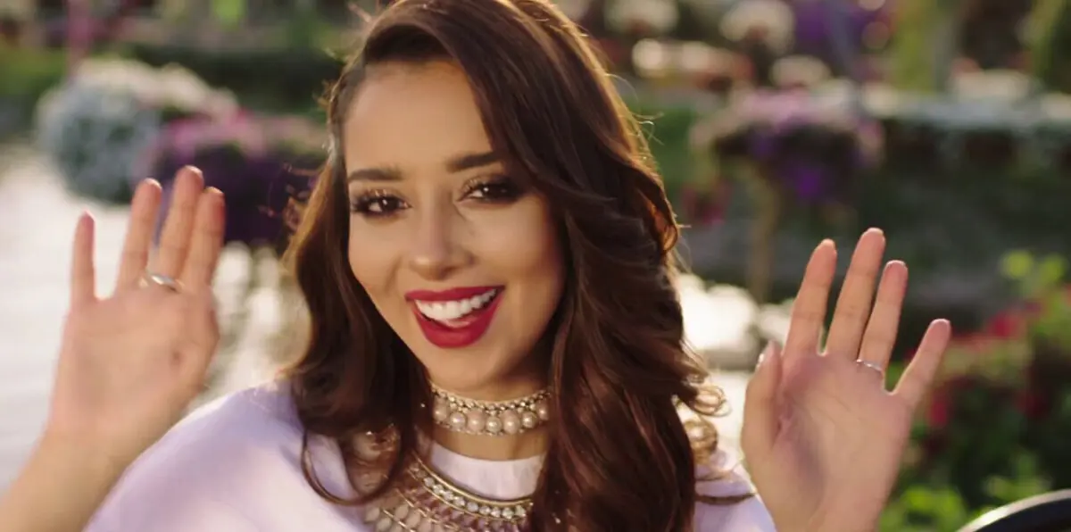 بالفيديو.. الفنانة بلقيس تعلق على معلم سعودي سمح لطلابه بهذه اللعبة