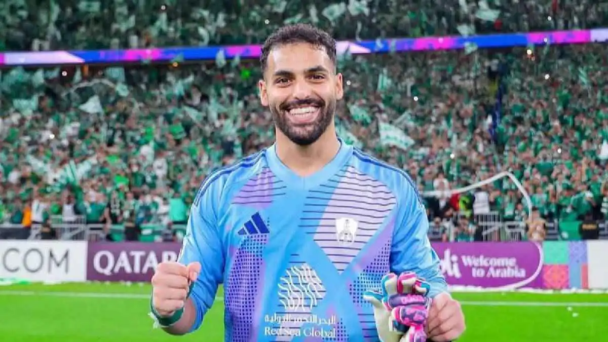 الصانبي يصدم جمهور الأهلي السعودي بتصرف غريب (صورة)