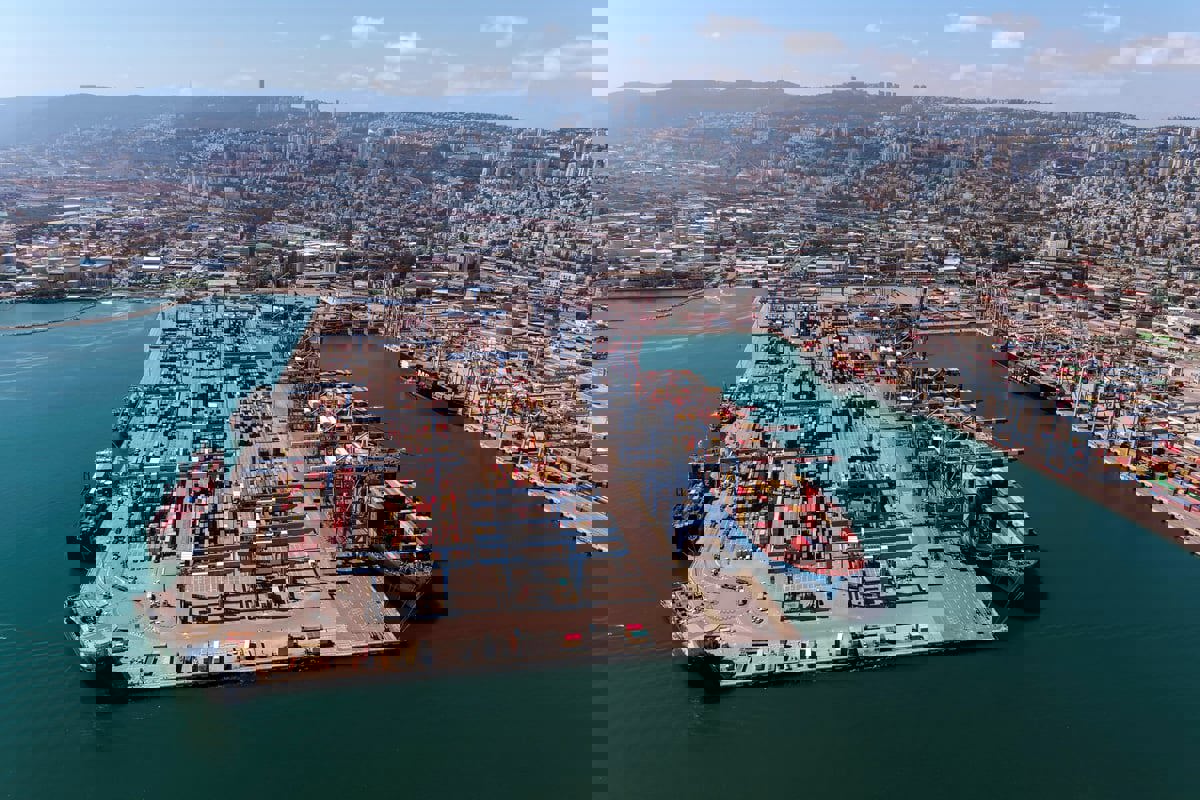 ميليشيا الحوثي تعلن استهداف سفينة إسرائيلية في حيفا