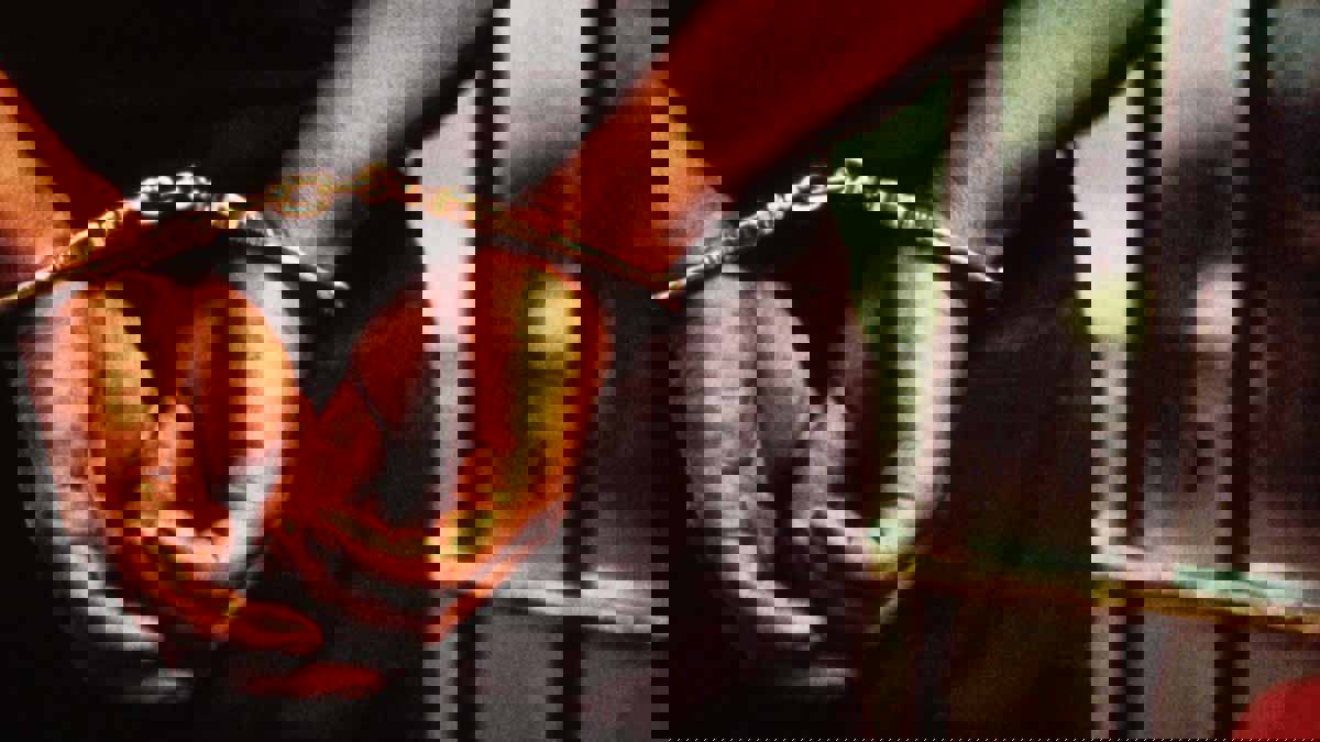 خدع الفاتيكان.. الشرطة الإيطالية توقف رجلًا ادعى الشلل 12 عامًا