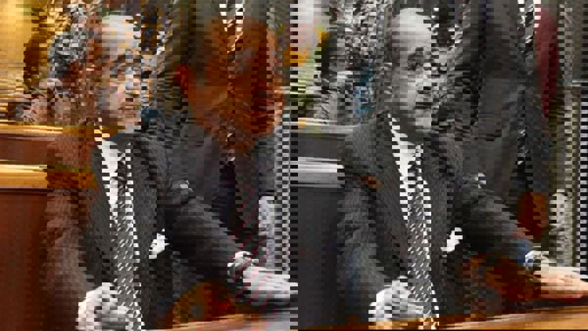 وفاة المحامي المصري الشهير فريد الديب
