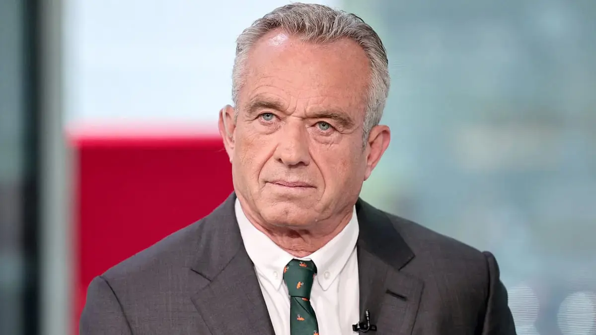 ما الدودة التي أكلت دماغ مرشح الرئاسة الأمريكية روبرت كينيدي؟