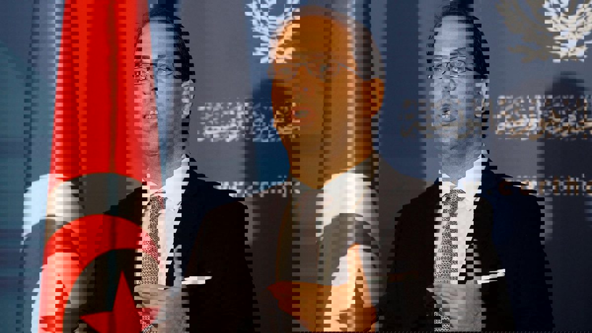 تونس.. "حزب الشاهد" يطرد أحد مسؤوليه وسط تصاعد أزمته الداخلية