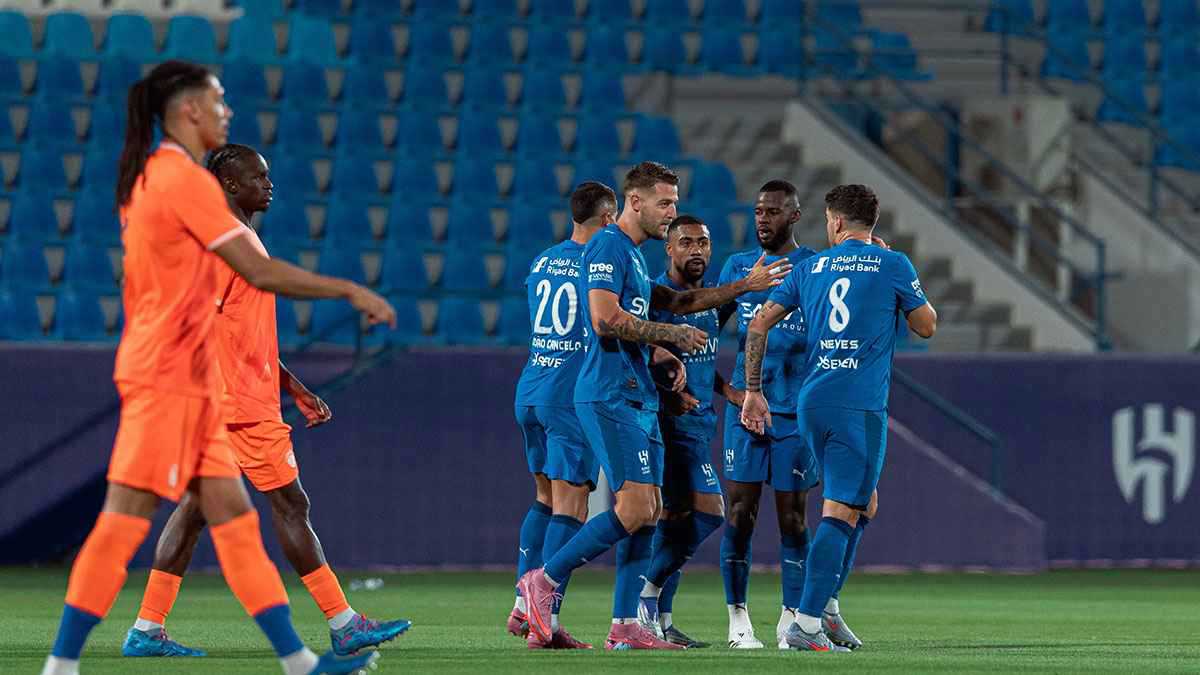 مجبر على ذلك.. الهلال السعودي يستبعد 3 محترفين كبار