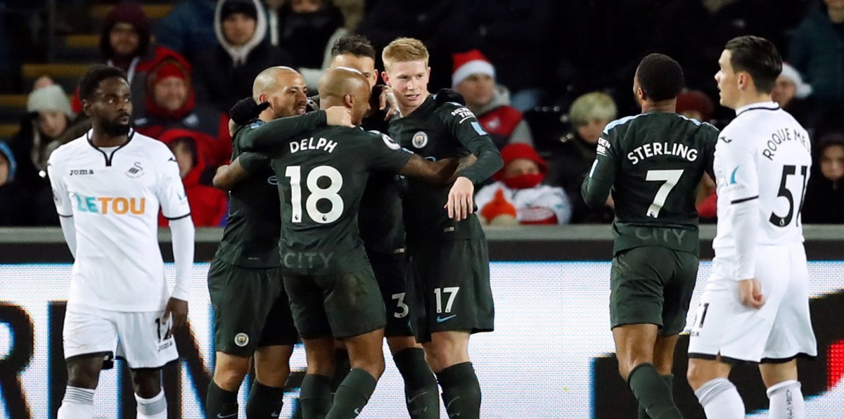 قطار مانشستر سيتي يدهس سوانسي برباعية ويحلق في صدارة ترتيب الدوري الإنجليزي (فيديو)