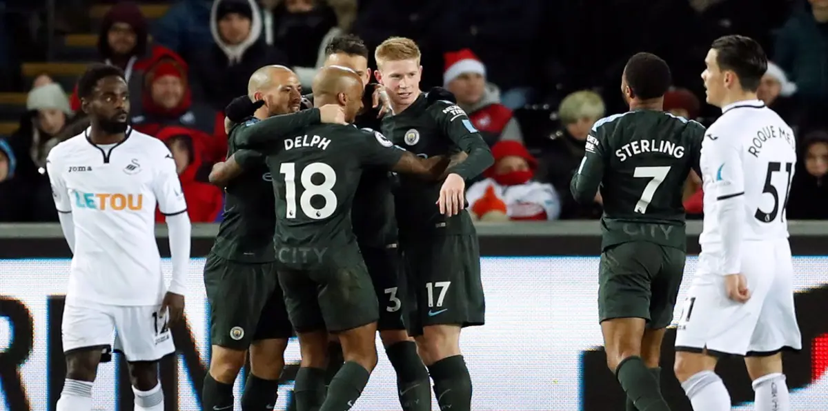 قطار مانشستر سيتي يدهس سوانسي برباعية ويحلق في صدارة ترتيب الدوري الإنجليزي (فيديو)