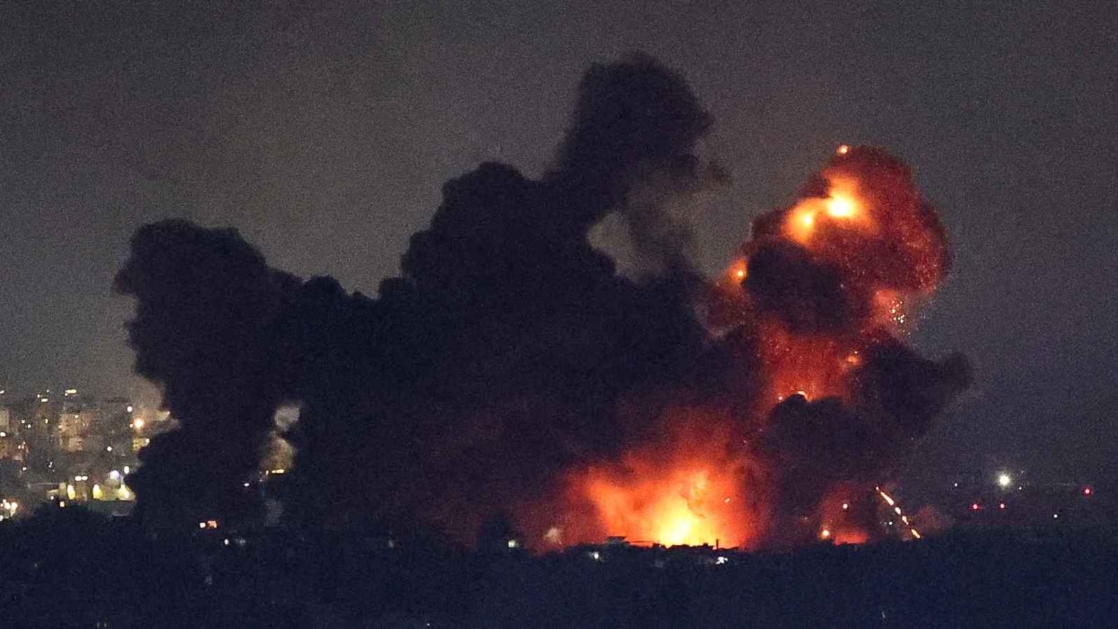 أعنف من غارة نصرالله.. إسرائيل تدك عمق الضاحية الجنوبية لبيروت (فيديو)