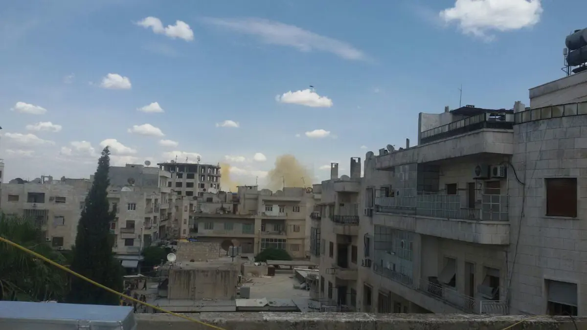 مقتل 11 شخصًا جراء قصف للنظام السوري على محافظة إدلب