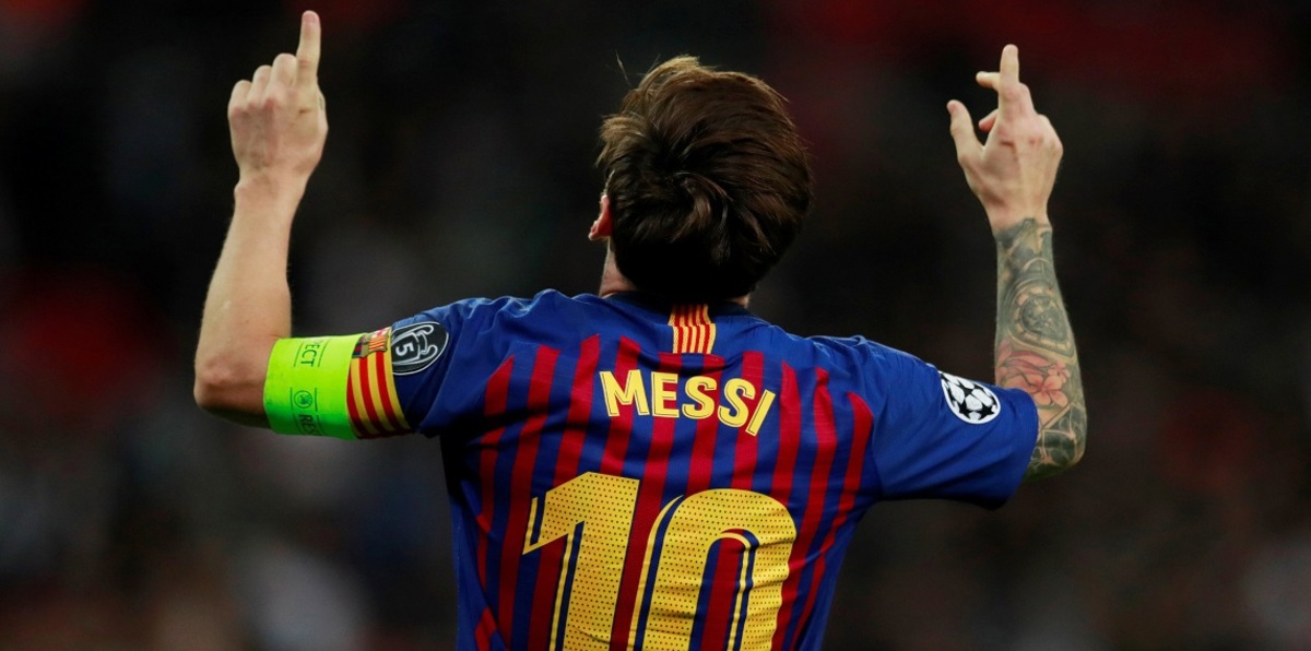 نادي برشلونة يدرس تمديد عقد ليونيل ميسي