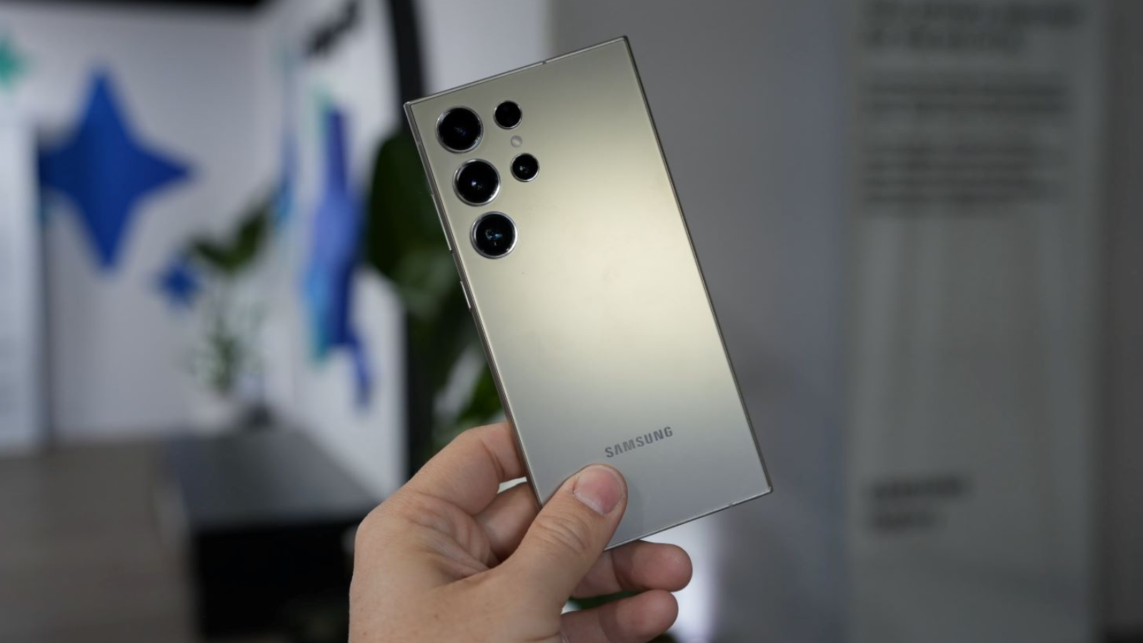 سامسونغ تجعل هواتف "Galaxy" القديمة أكثر قيمة