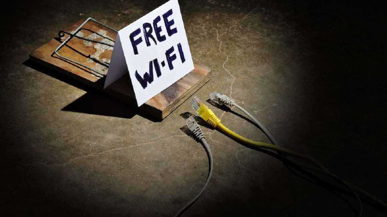 "الواي فاي العام".. خدمة مجانية بثمن باهظ على بياناتك