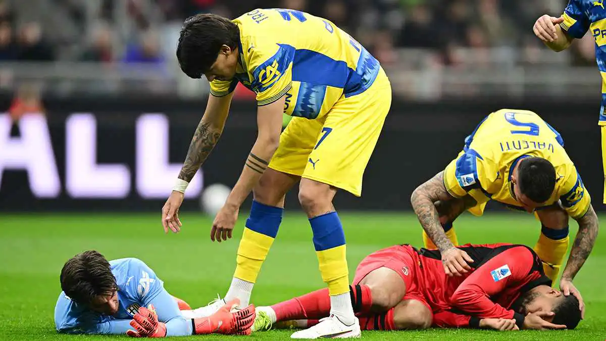 نجم ميلان ينشر صورا مروعة لإصاباته ويوجه رسالة مؤثرة (شاهد)