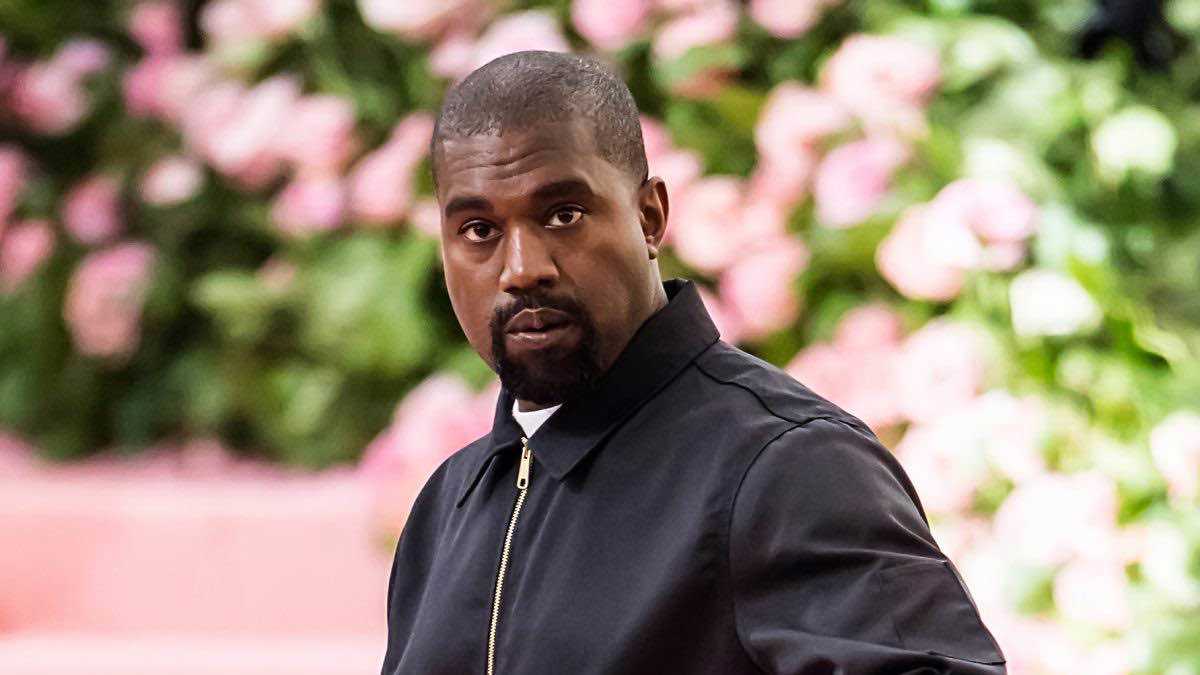 تحرش وتمييز وعدائية.. كانييه ويست يواجه أمرًا قضائيًا للإدلاء بشهادته
