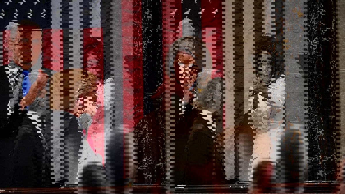 الجلسات العلنية لعزل ترامب تبدأ اليوم بمجلس النواب الأمريكي