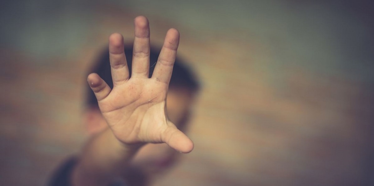 شاهد.. فيديو مرعب لمحاولة خطف طفلين في السعودية