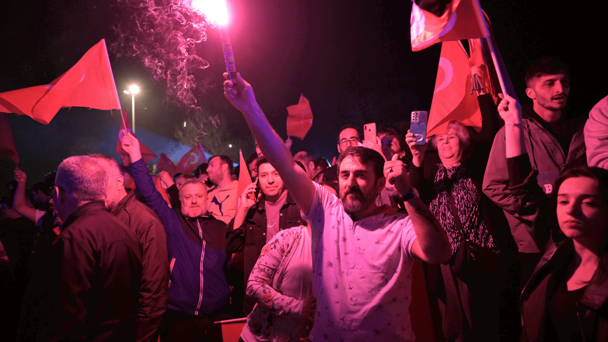 ما خيارات الحكومة التركية الحالية بعد خسارة الانتخابات؟

