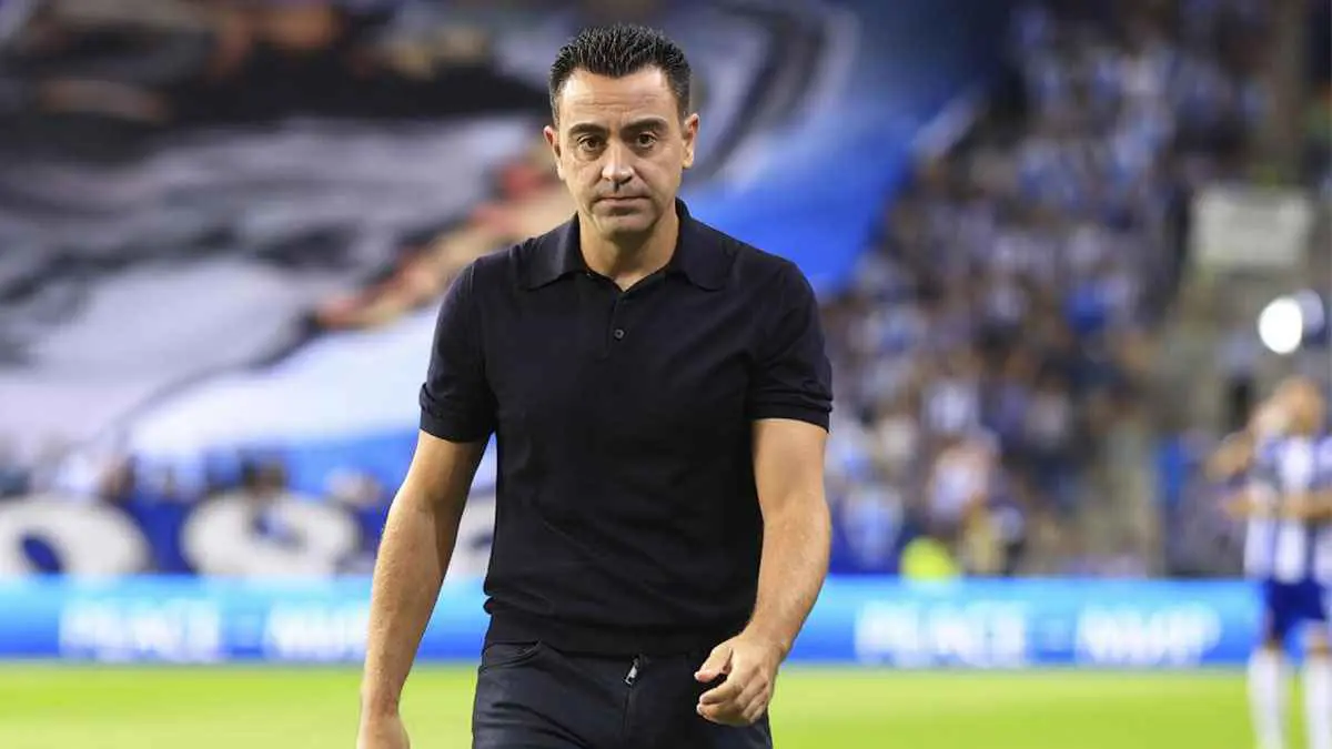 مانشستر يونايتد يفاوض "تشافي" لخلافة تين هاغ