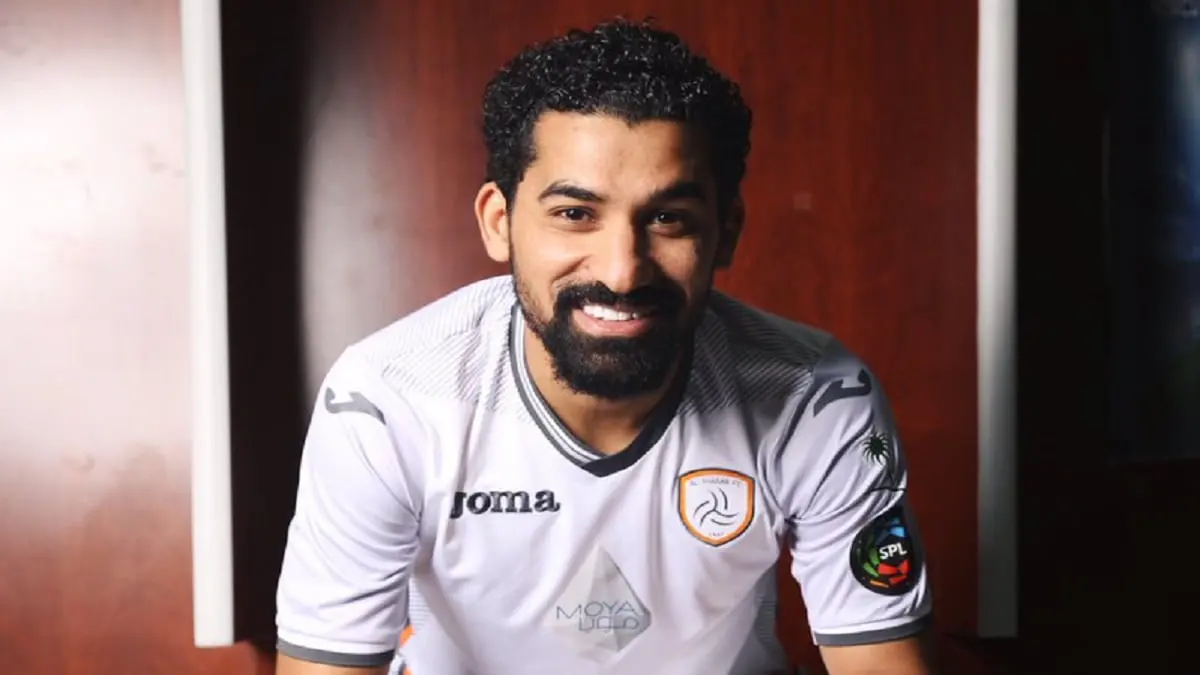 عبده وأحمد عطيف يرويان كيف باعا الخضار عقب التتويج بالدوري السعودي (فيديو)