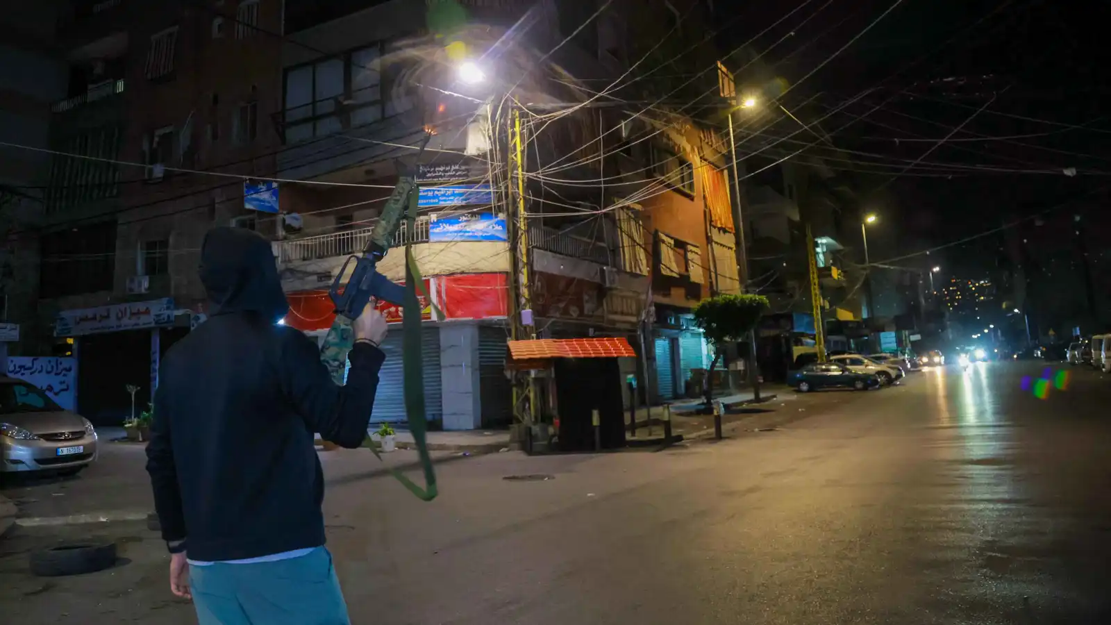 الجيش اللبناني يتوعد عناصر حزب الله بسبب فوضى السلاح (فيديو)