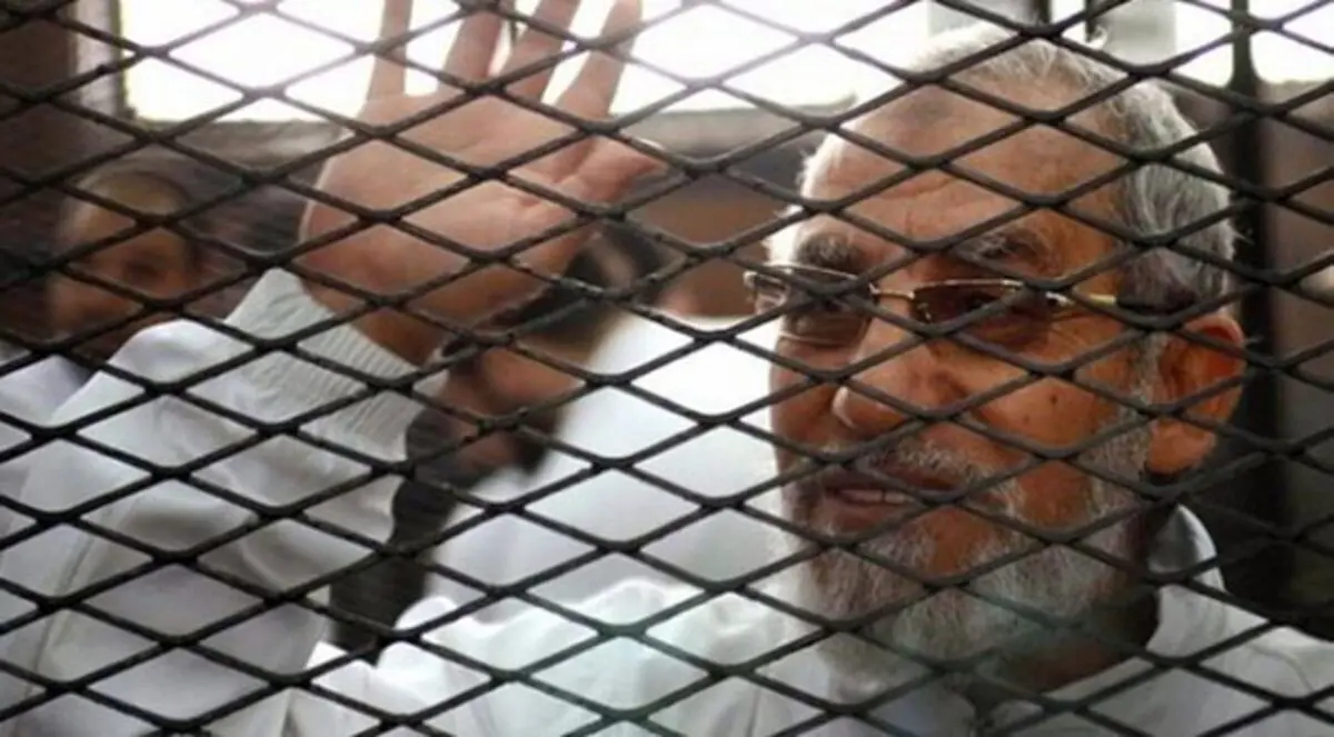 محمد بديع: الإخوان لا يعرفون العنف