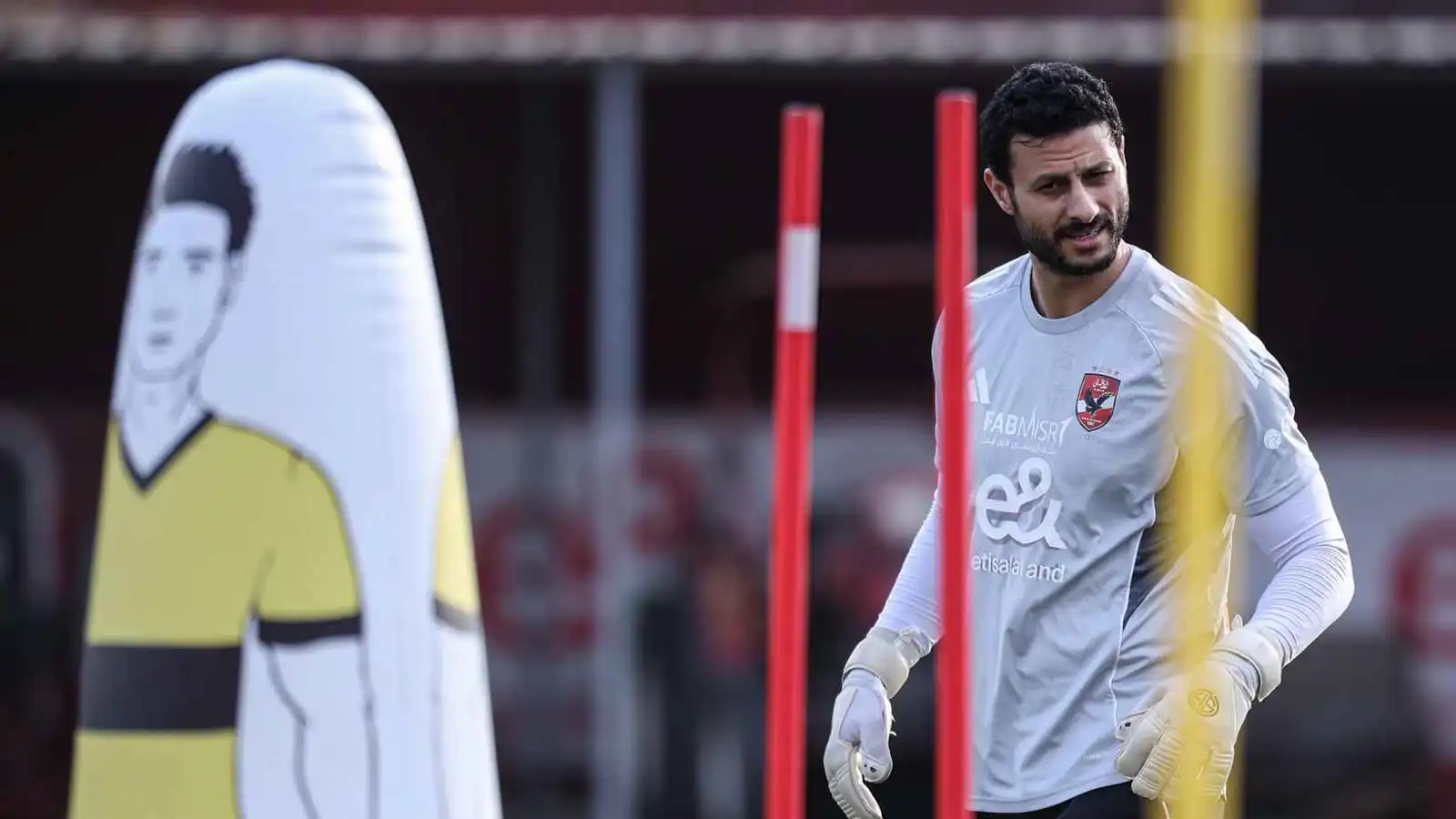 بعدما أصبح بديلا.. أول تحرك من محمد الشناوي للخروج من الأهلي المصري