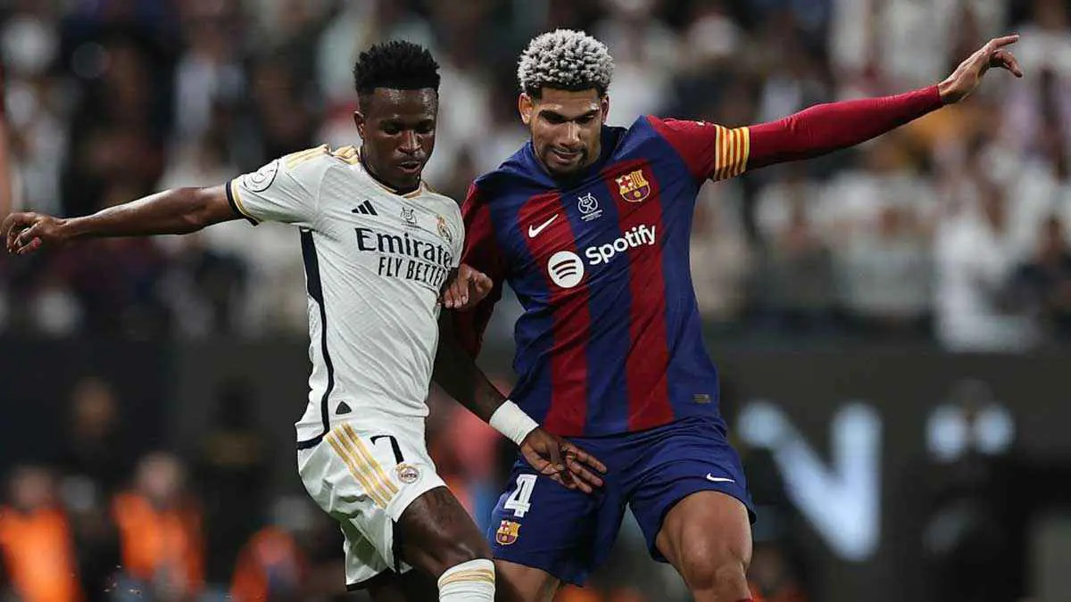 الموعد والقنوات الناقلة ومعلق مباراة كلاسيكو ريال مدريد وبرشلونة