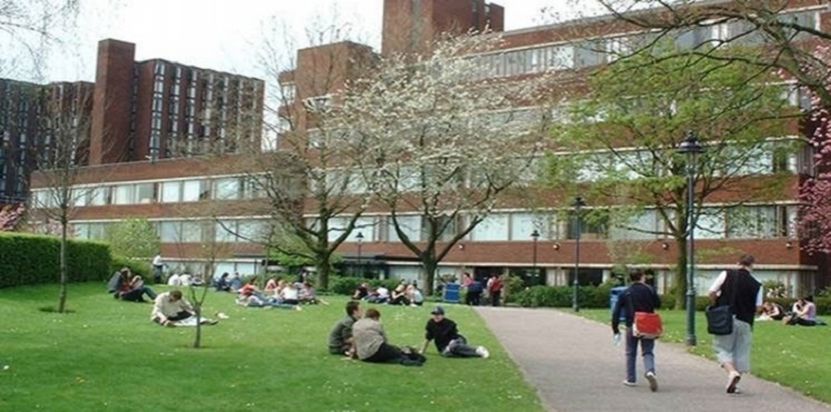 القلق يُهيْمن على المبتعثين السعوديين إلى أمريكا بعد مقتل طالب وفوز ترامب