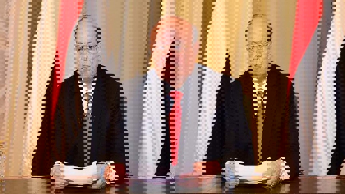 هذا ما دار في اجتماع هادي مع مسؤولي الحكومة اليمنية