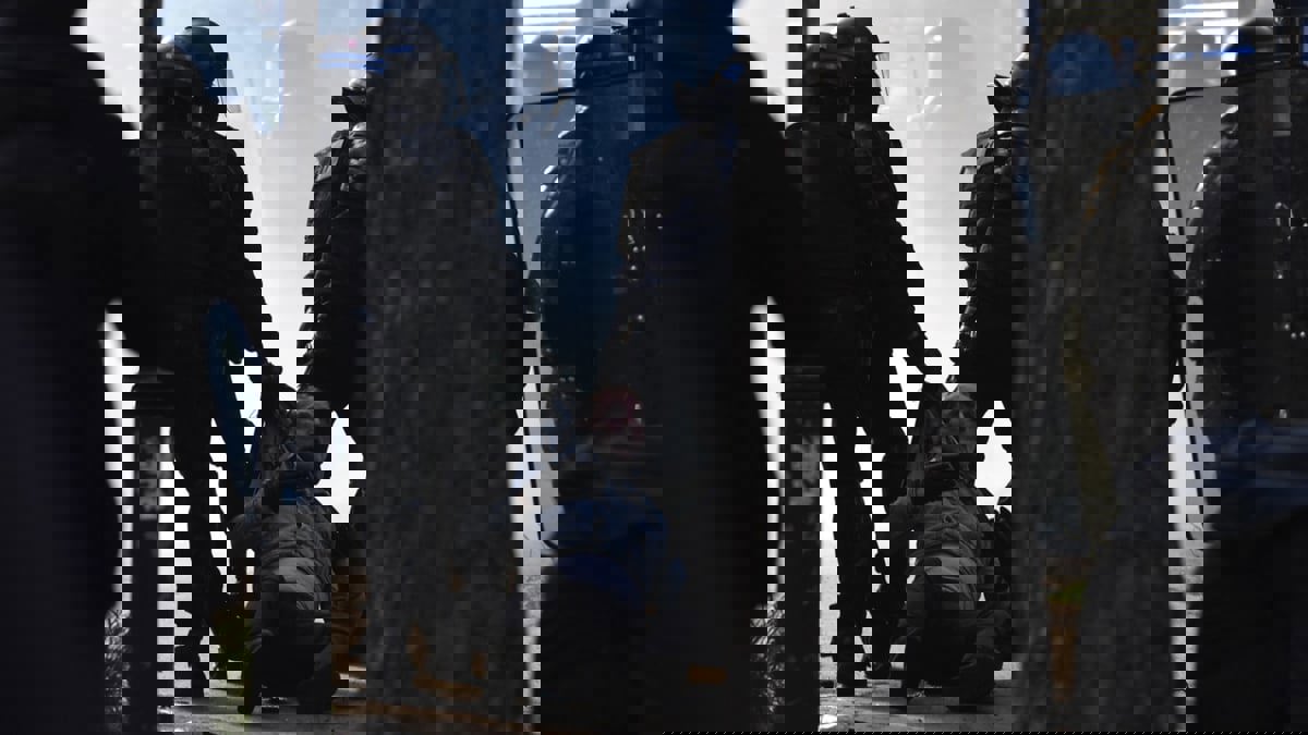 فرنسا.. إصابات واعتقالات خلال احتجاجات عارمة على "إصلاح التقاعد"