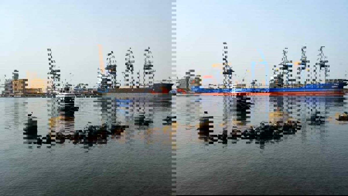 السودان.. إعادة فتح ميناء بورتسودان لشهر واحد