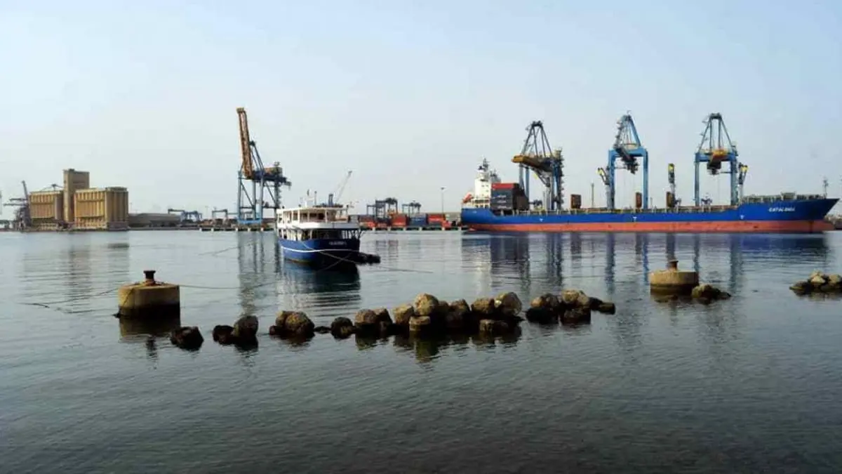 السودان.. إعادة فتح ميناء بورتسودان لشهر واحد