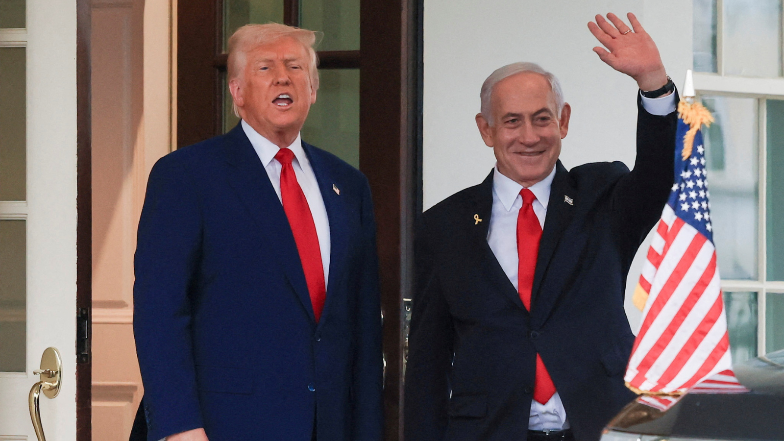 "نيويورك تايمز": رهان ترامب ونتنياهو يفاقم الصراع الإسرائيلي الإيراني