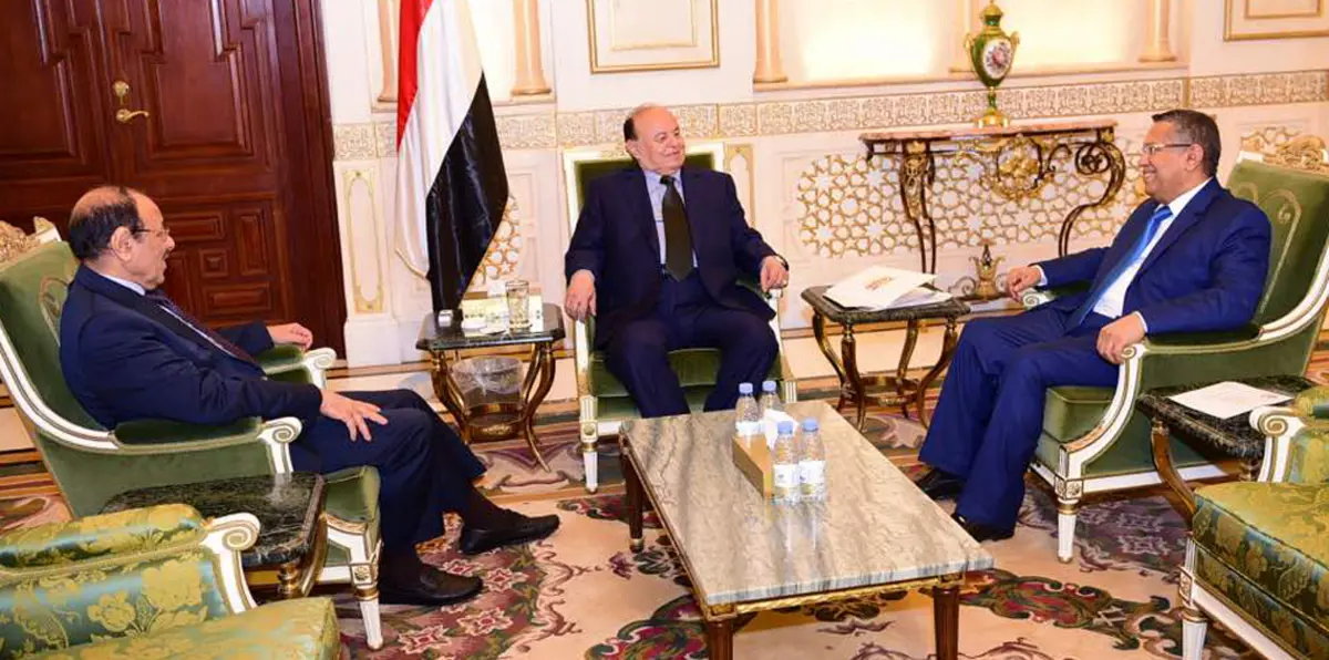 هادي يلتقي بن دغر في الرياض بعد استدعائه