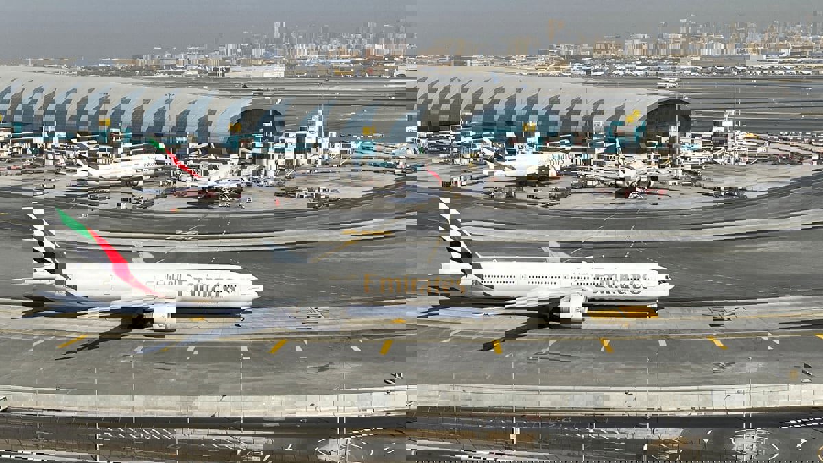 تحقيق بواقعة تسببت بإلغاء إقلاع رحلة لطيران الإمارات من مطار دبي‎‎
