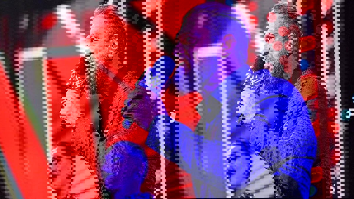 WWE.. إيدج ينضم رسميًا إلى قائمة babyface في عروض "راو"