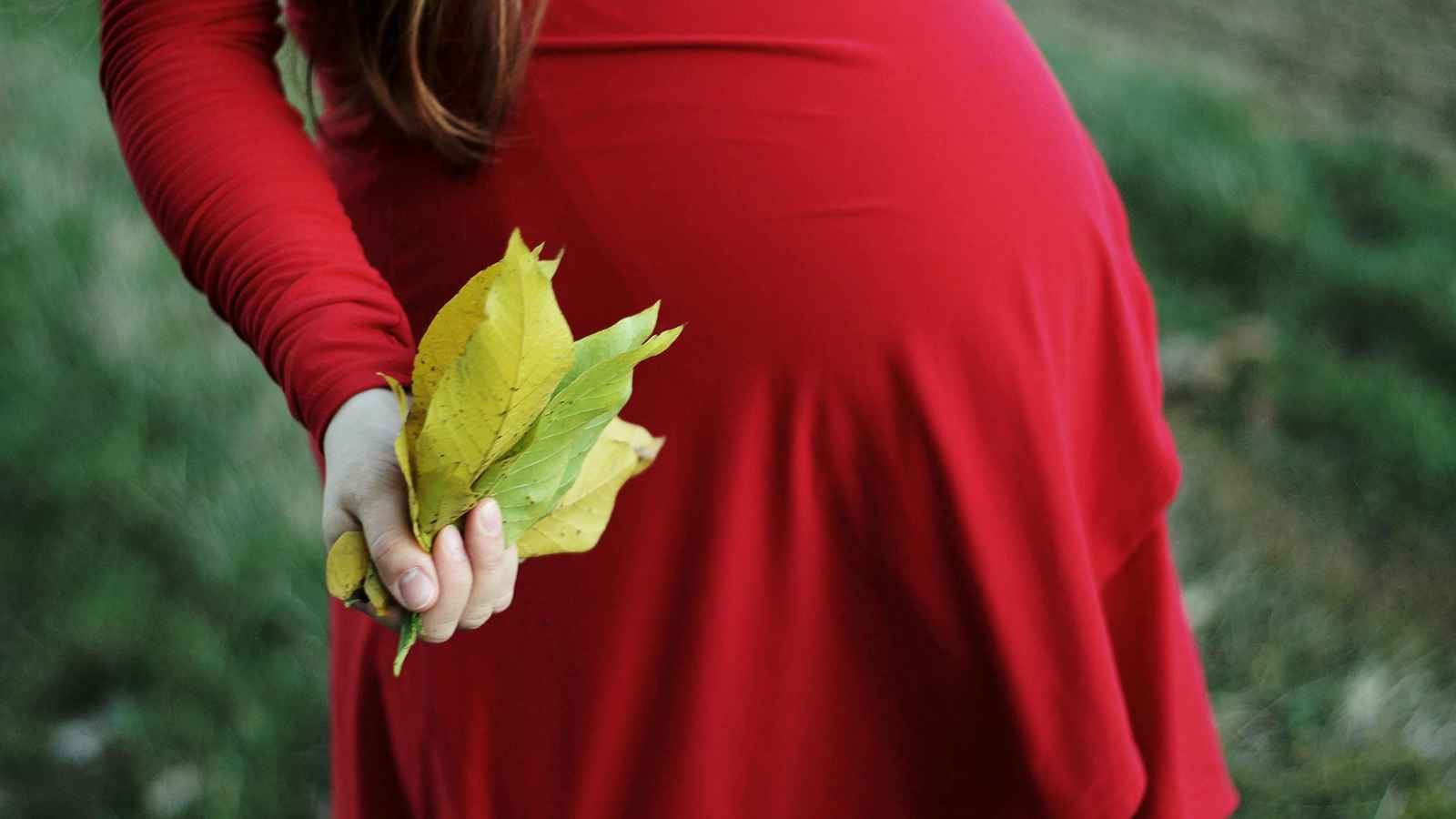 المشاعر السلبية خلال الحمل.. الأسباب والحلول