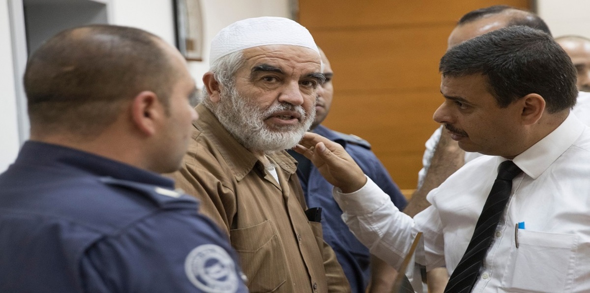 إسرائيل توافق على الإفراج المشروط عن الشيخ رائد صلاح