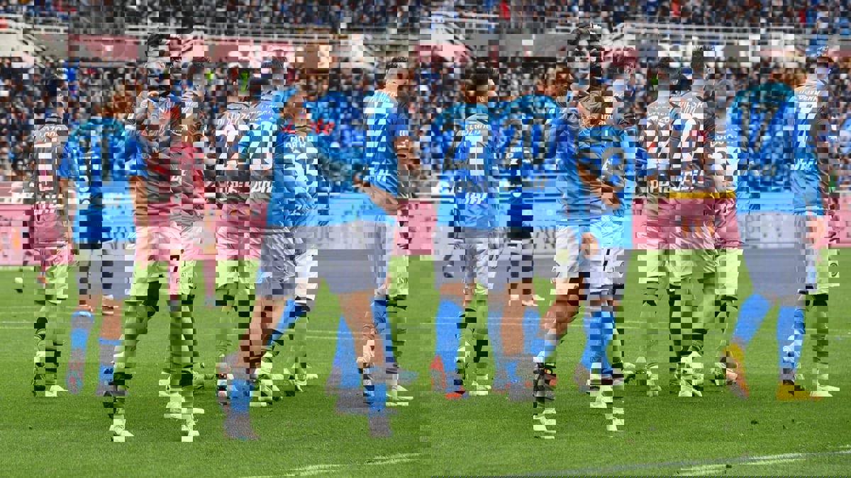 ترتيب الدوري الإيطالي: نابولي يكتسح تورينو ويقترب من التتويج باللقب.. ولاتسيو يقهر روما (فيديو)